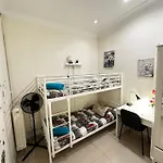 Gran Via Bed & Breakfast Barcelona