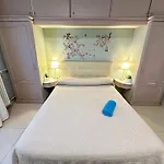 Gran Via Bed & Breakfast