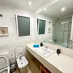 Gran Via Bed & Breakfast Barcelona