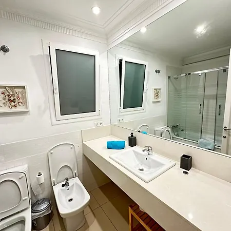 Gran Via Bed & Breakfast Barcelona