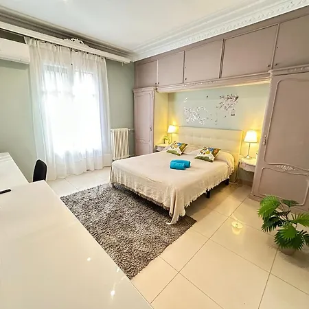 Gran Via Bed & Breakfast *